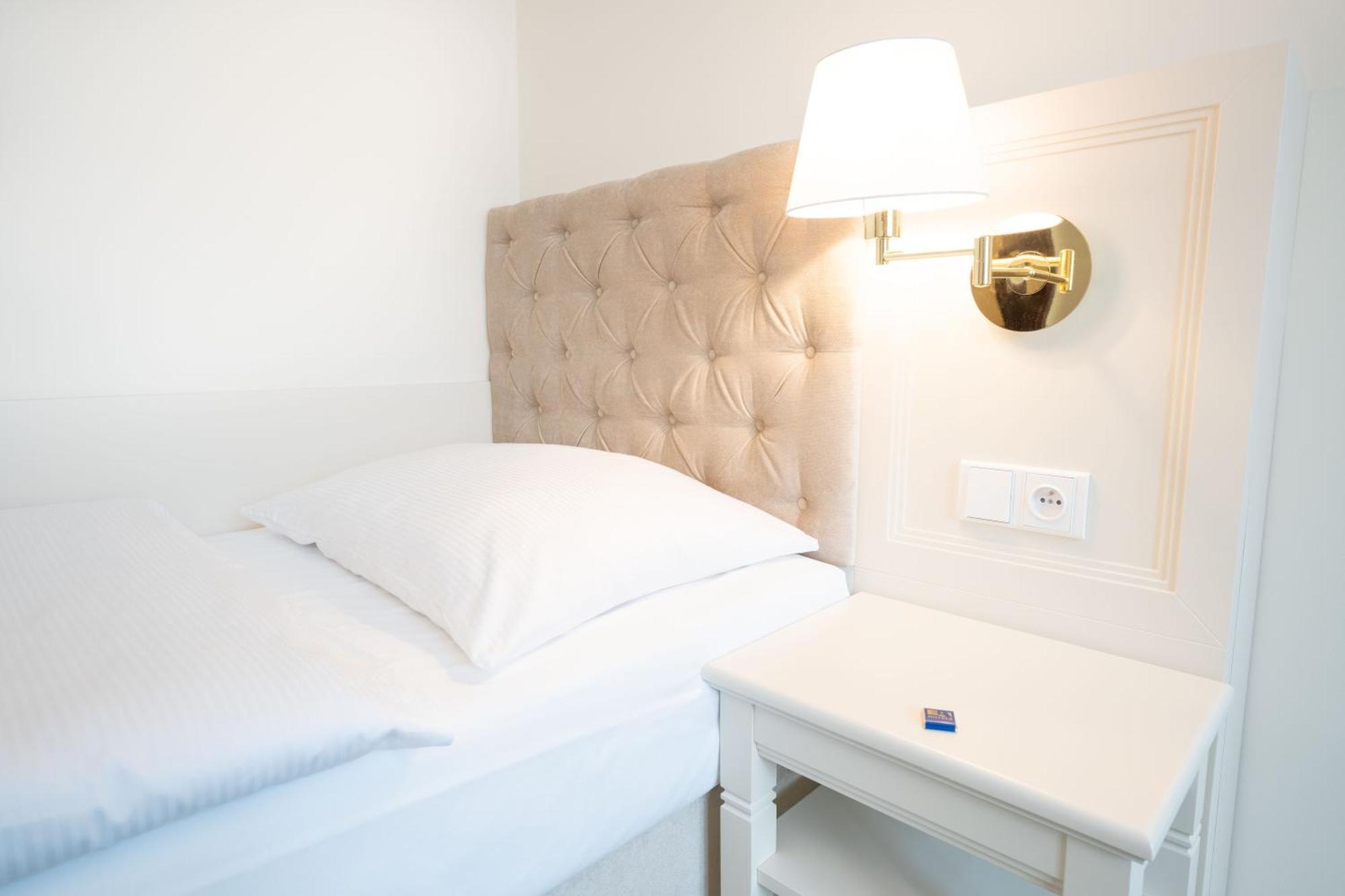 Ea Hotel Elefant Karlovy Vary Extérieur photo