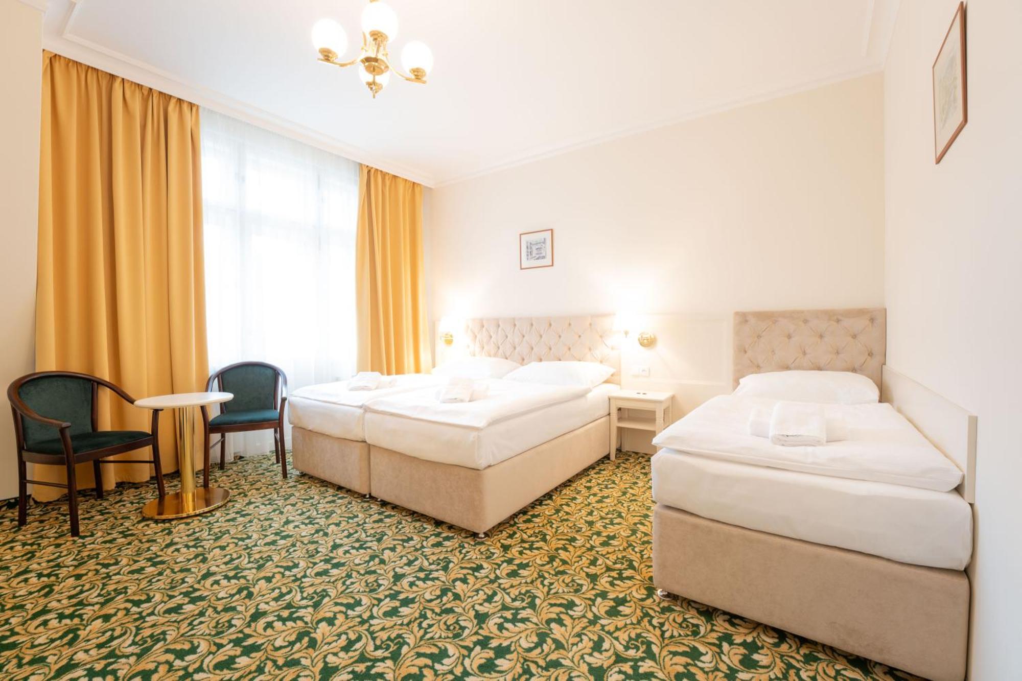 Ea Hotel Elefant Karlovy Vary Extérieur photo