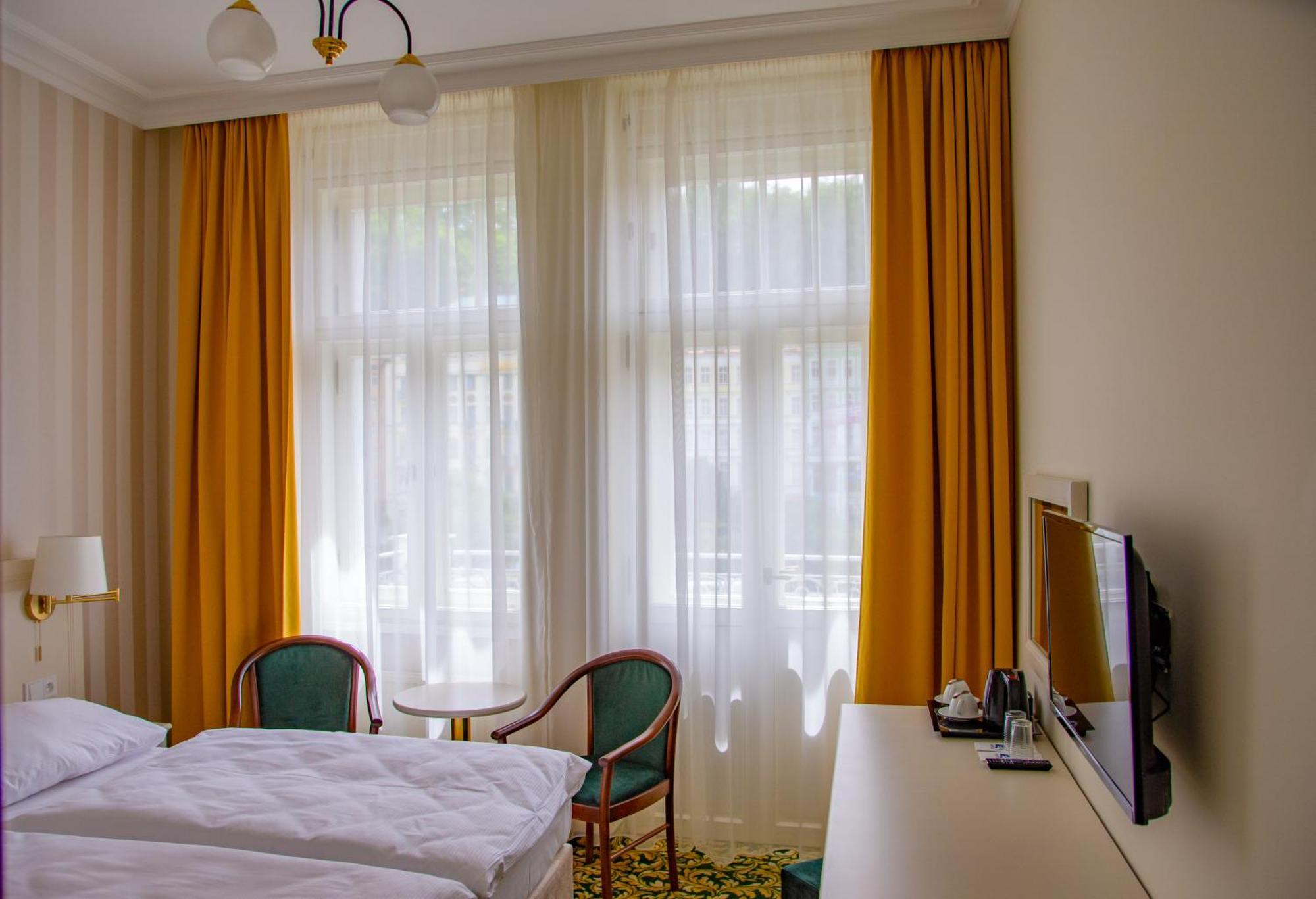 Ea Hotel Elefant Karlovy Vary Extérieur photo
