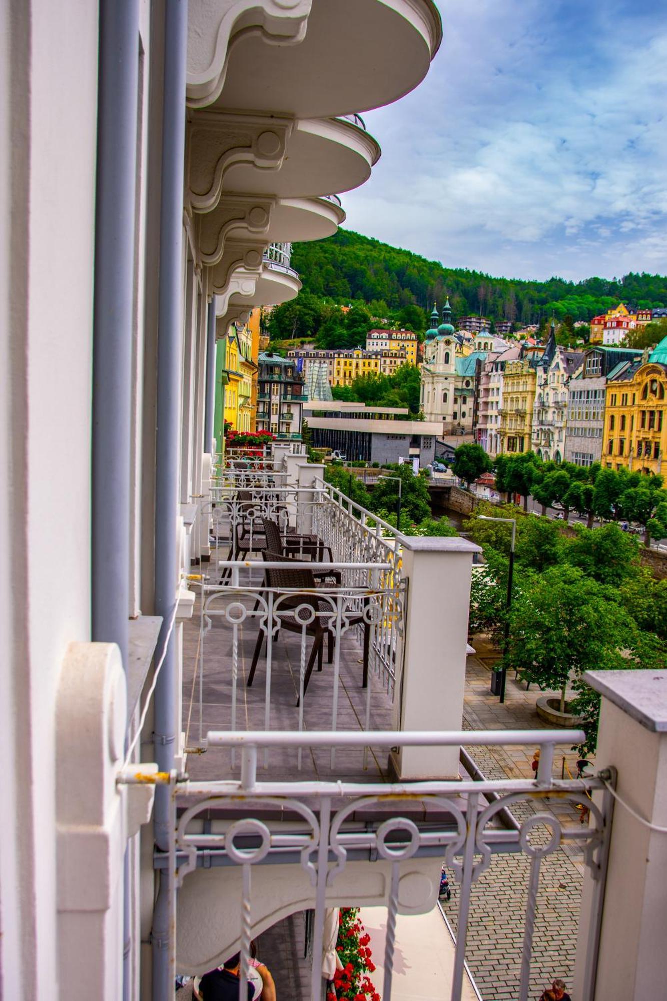Ea Hotel Elefant Karlovy Vary Extérieur photo