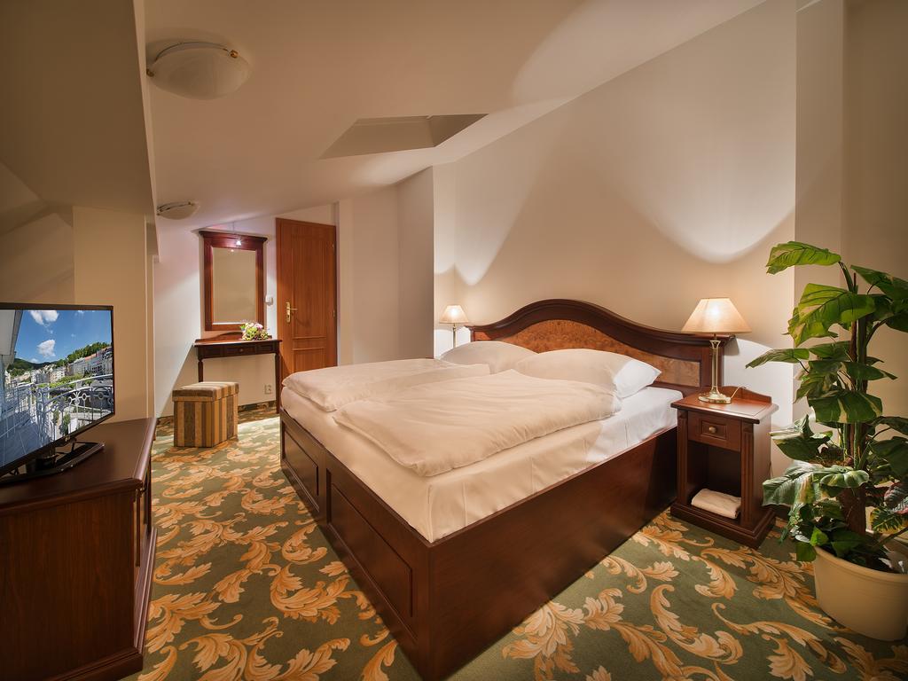 Ea Hotel Elefant Karlovy Vary Extérieur photo