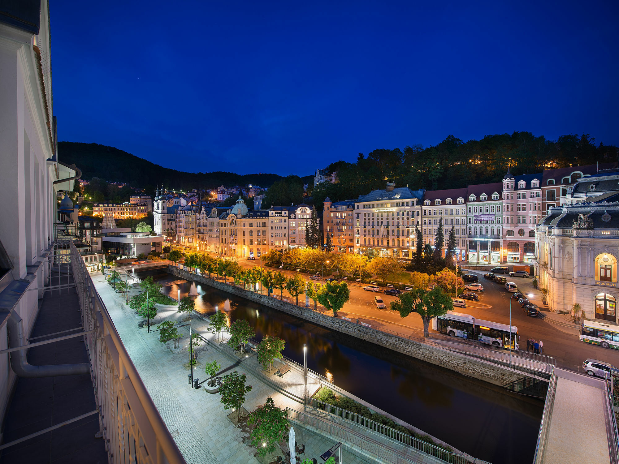 Ea Hotel Elefant Karlovy Vary Extérieur photo