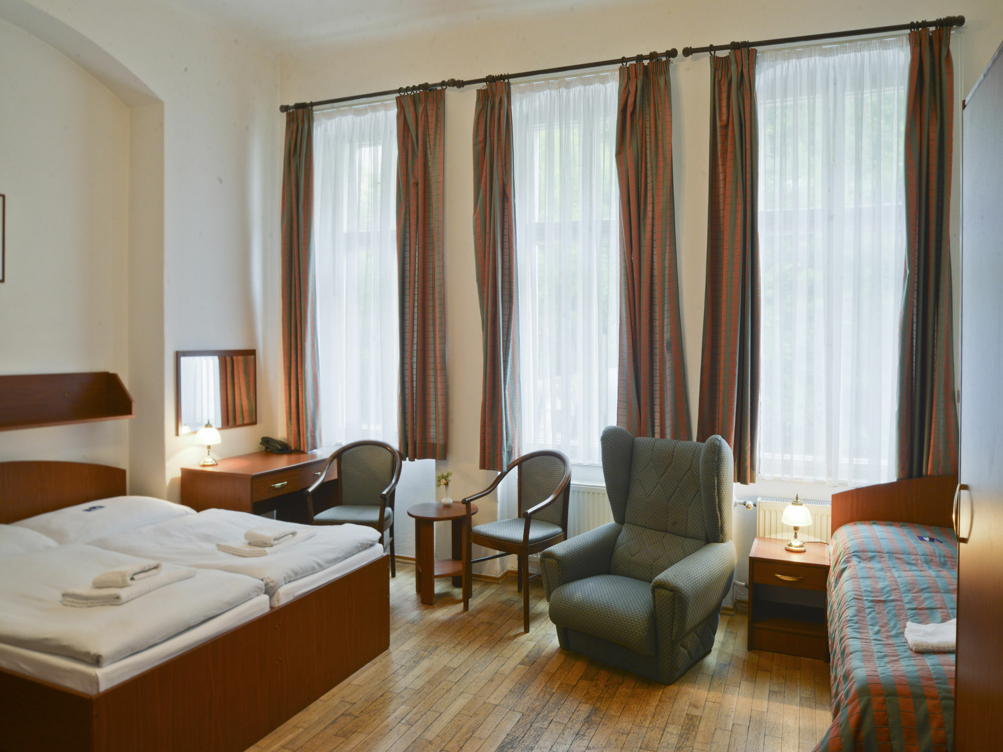 Ea Hotel Elefant Karlovy Vary Extérieur photo
